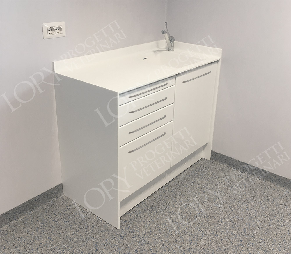 Composizione speciale in krion con lavello integrato al piano