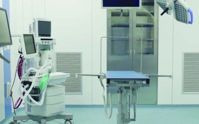 Tavoli da visita e operatori necessari in un ambulatorio veterinario