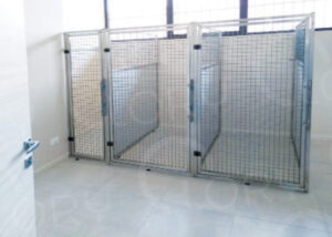 Box degenza veterinario affiancato su misura in acciaio inox AISI 304